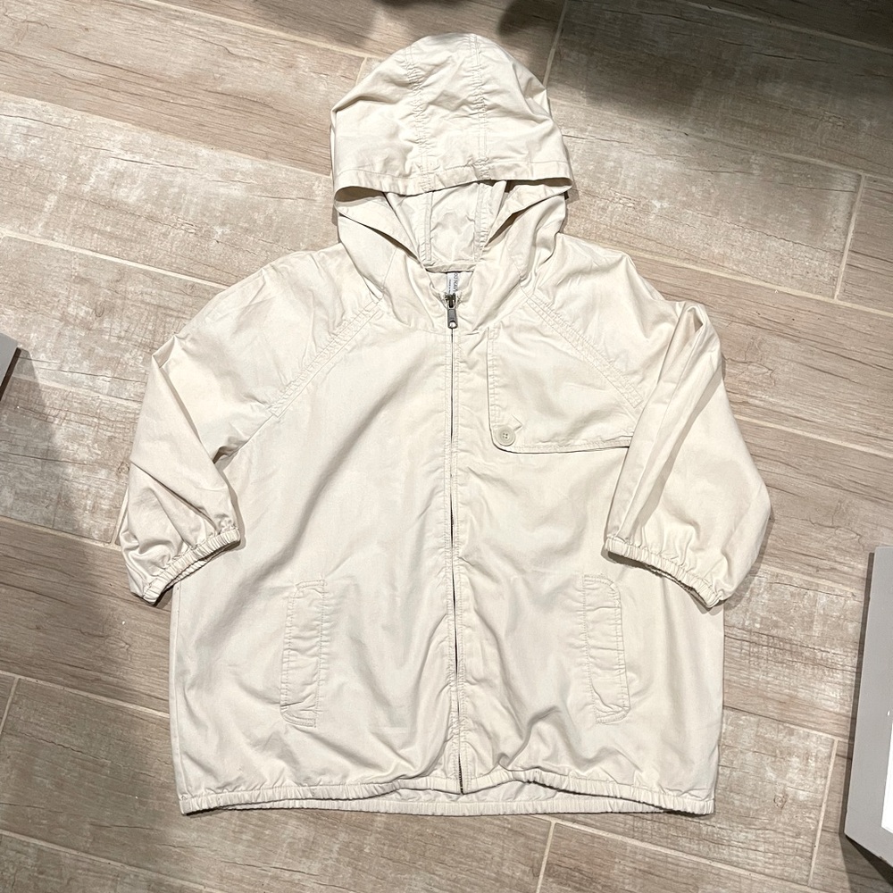 Old Navy zip up lightweight jacket. NEVER WORN!